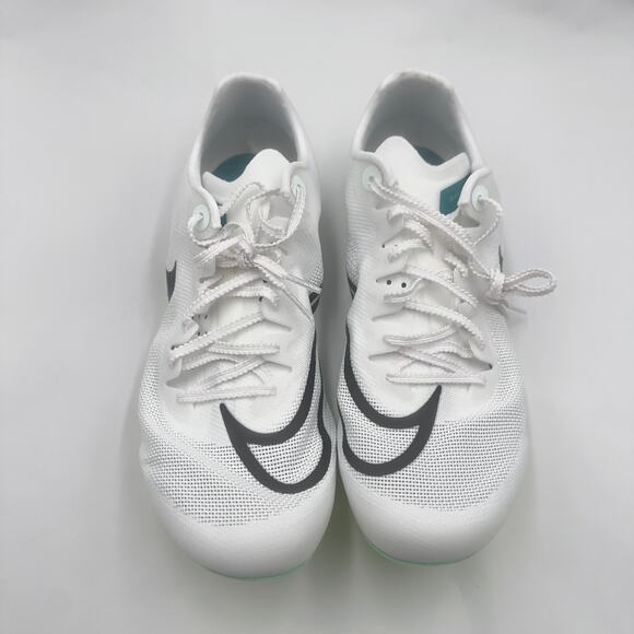 Athletic_Shoes